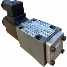 Válvula direcional REXROTH 4WE6 HA 51/AG 24 NZ4 usada
