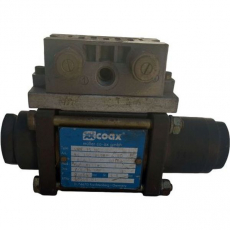 Válvula pneumática coaxial controlada externamente VMK15-NC - COAX seminova