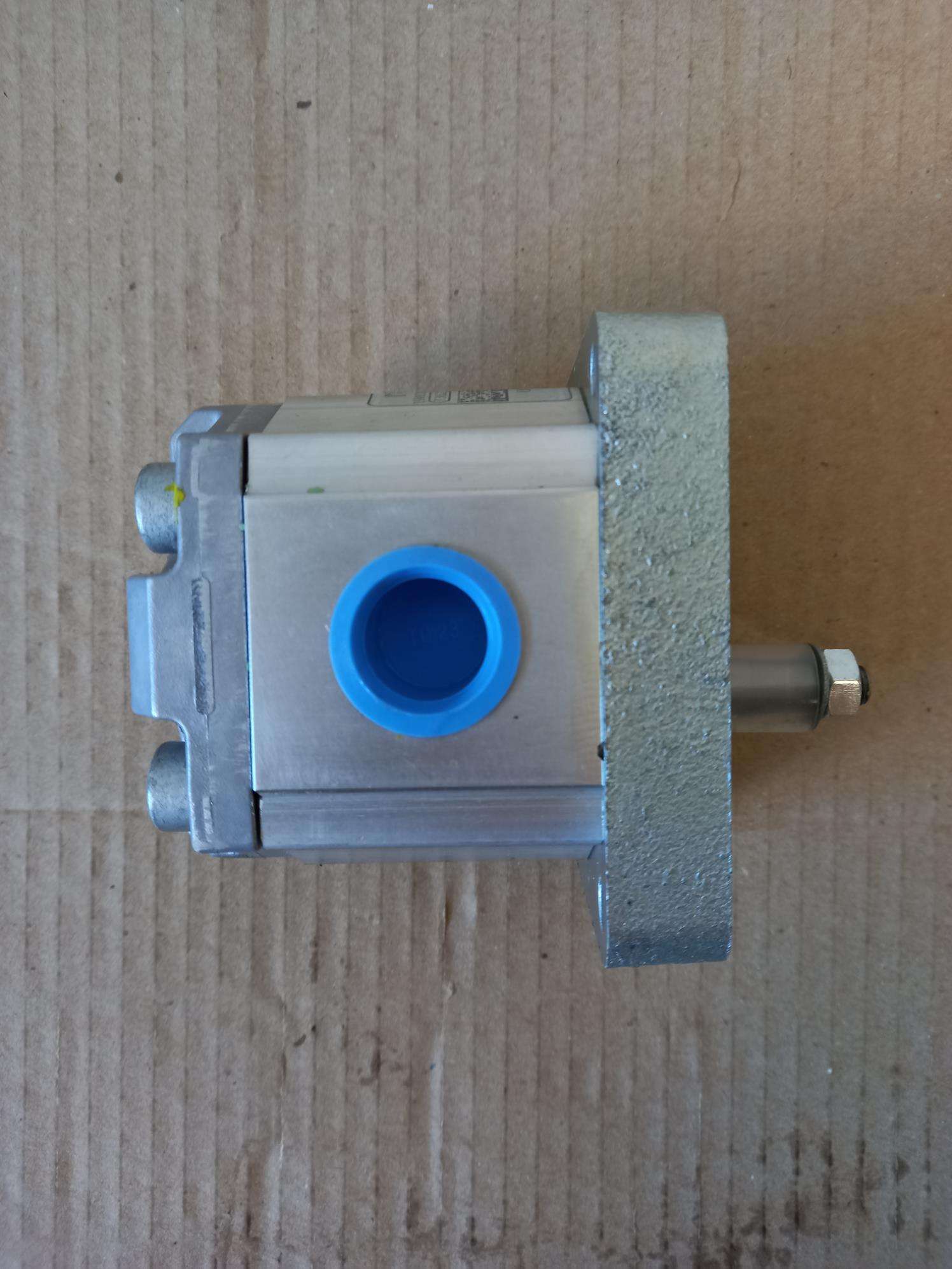 plataforma B, deslocamento fixo, pressão contínua até 220 bar, portas de linha: flange de conexão ou rosca