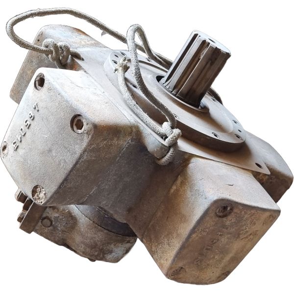 Motor hidráulico, vazão de 20 a 80 l/min, pressão de 350 bar, temperatura - 20°C a +80°C. - Usado