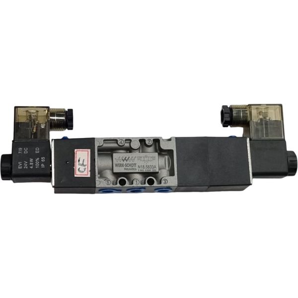 Série N18.000, conexão rosca 1/4BSP, 5 vias, atuador solenóide, retorno autocentrante, 3 posições CF. Para fluxos intermediários com vazão de 2073 l/min à pressão de 7 bar.