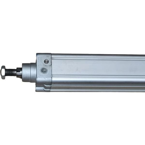 diâmetro 50mm, curso 650mm, dupla ação, amortecimento pneumático regulável de fim de curso, detecção de posição, ISO 15552, ranhura para sensor