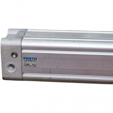 Cilindro pneumático DNC-50-650-PPVA 163368 50X650 - FESTO seminovo