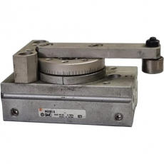 Mesa rotativa tipo pinhão-cremalheira MSQB7A - SMC usada