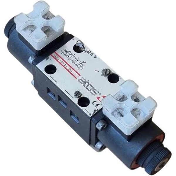 4/3 vias, ISO 4401-03, duplo solenóide, vazão de 60 l/min, pressão de 350bar. Válvula obsoleta. Temos estoque. Consulte-nos.
