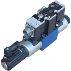 Válvula direcional proporcional 4WREE 6 V16-23/G24K31/A1V - REXROTH seminova