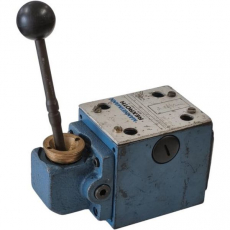Válvula manual 4WMM10 G 10 - REXROTH usada