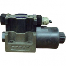 Válvula direcional YUKEN DSG032B2-D24-50 usada