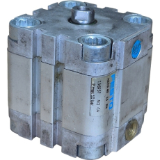 Cilindro pneumático AEVU-40-15-PA 156957 40X15 - FESTO seminovo