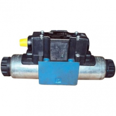 Válvula direcional REXROTH 4WE6C61/OEG24N9DK24L seminova