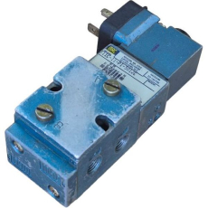 Válvula pneumática 711C-11-PI-501JC - MAC usada Válvula pneumática 711C-11-PI-501JC - MAC usada