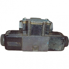 Válvula direcional DG4V-3-2A-M-S5-FW-B2-60 - VICKERS usada