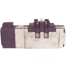 Válvula direcional VP7-6-FG-S - SMC usada