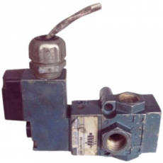 Válvula pneumática 55B-12-PI-111AA  - MAC usada