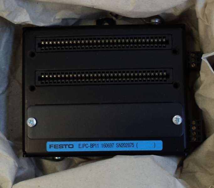 marca: Festo <br />
modelo: EIPCBP11 7,5W 3 slots EIPC BP11 <br />
estado: novo, na caixa