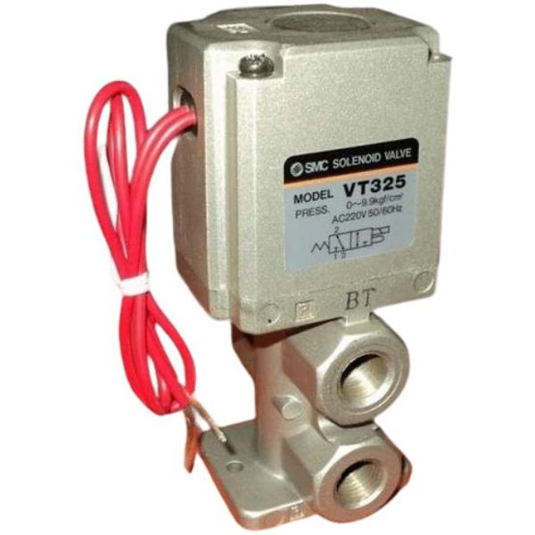 válvula de 3 vias, vedação elástica, válvula solenóide diretamente operada, tipo poppet,  pressão de operação 0-9,9kgf/cm2, tensão de alimentação AC220V 50/60Hz, fluido ar, indicada para vácuo