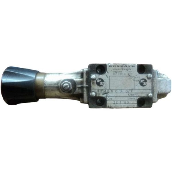 marca: REXROTH <br/>
modelo: 4WMD6C30F <br/>
estado: usada