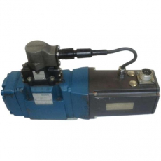 Válvula Proporcional 4WRDE10 V50P-51/6L15TZ9/M - REXROTH seminova