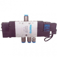 Válvula solenóide CPE10-M1H-5J-QS4 - FESTO seminova