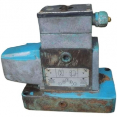 Válvula hidráulica PBDG4S4L-012A-50 - VICKERS usada