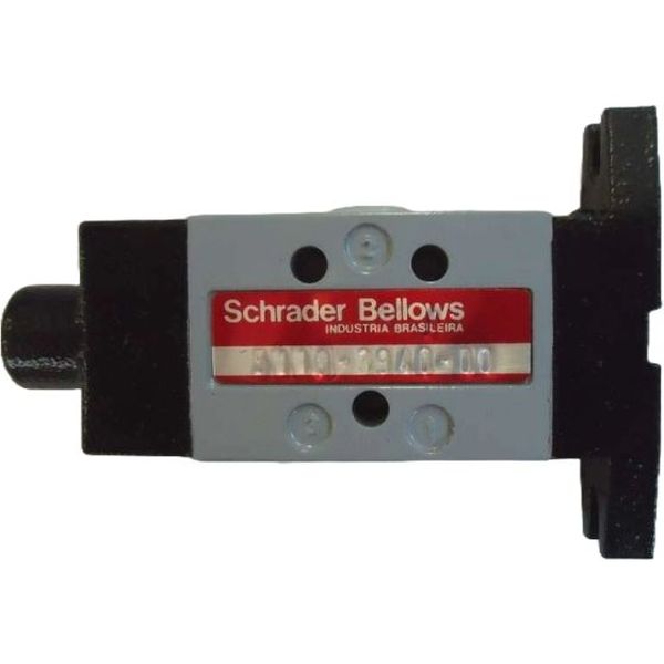 configuração 3/2 vias, conexão rosca 1/8, acionamento pino/mola, fluidos ar / óleo / gases não corrosivos