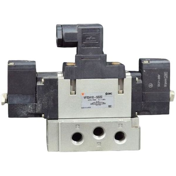 Série VFS3000, válvula de 5 vias, vedação metálica, centro aberto negativo, cabeamento externo, tensão 24VCC, ligação elétrica conector DIN, com LED indicador e supressor de picos, botão alavanca com trava 