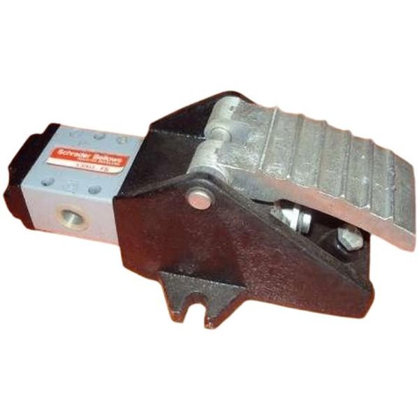 configuração 3/2, conexão rosca 1/4, acionamento por pedal / mola, pressão máxima 10 bar, corpo de alumínio 