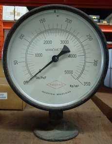 Manometro (escala: 5000lbs/pol2 350kg/cm2)