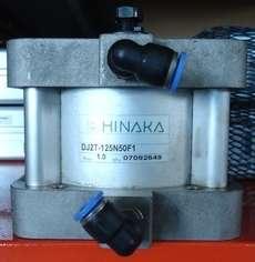 Cilindro pneumático DJ2T-125N50F1 - HINAKA usado