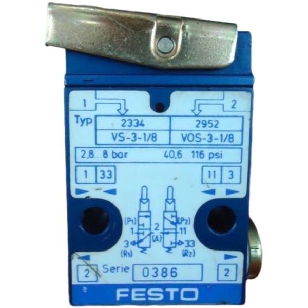 3/2 vias, conexão G1/8, acionamento mecânico, pressão de trabalho 8bar