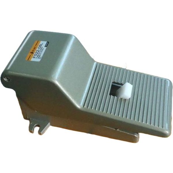 5/2 vias, conexão 1/4, acionamento pedal, retorno mola, pressão de trabalho 0...0,8MPa, meio de operação ar limpo