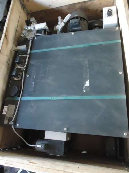 24VDC / 4,25A, 400VAC/50Hz 6,60A, 480VAC/60Hz 6,54A, capacidade do reservatório 150 litros, pressão máxima 30/20bar, vazão 12,5/14 l/min
