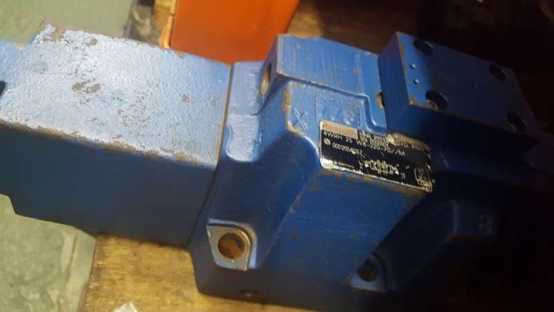 marca: REXROTH <br/>
modelo: 4WRH25W822070M