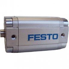 Cilindro pneumático ADVU-25-35-P-A 25X35 - FESTO usado Cilindro pneumático ADVU-25-35-P-A 25X35 - FESTO usado