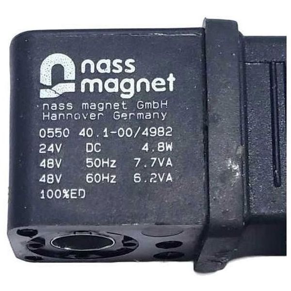 tensão 24VDC 4.8V, 48V 50Hz 7.7VA, 48V 60Hz 6.2VA, 100%ED, encapsulada, ligação elétrica com plugue
