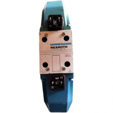 Válvula direcional REXROTH 4WE10G usada